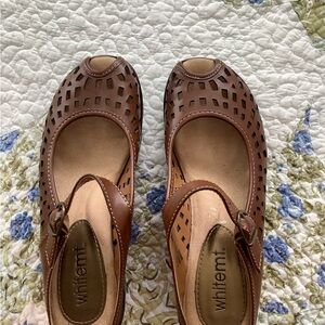 White Mountain Brown Peep Toe Flats
